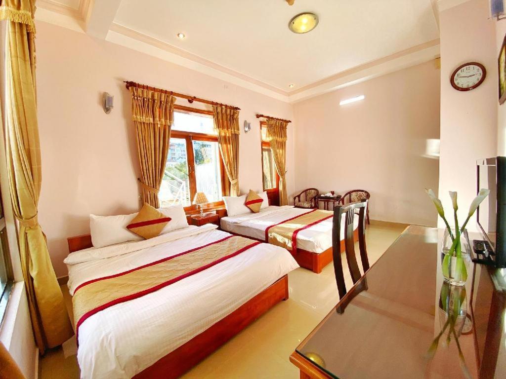 Gold Night Hotel Dalat Eksteriør bilde